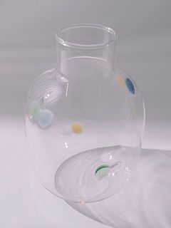 手作りのため、形や色には少し個体差があります。