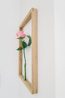 横から見てもかわいい。いろんなお花を飾りたくなるはず。