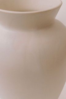 釉薬のムラがある可能性がございます。
