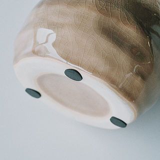 底面にはクッションが貼ってあります。