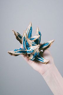 形には個体差がございます。